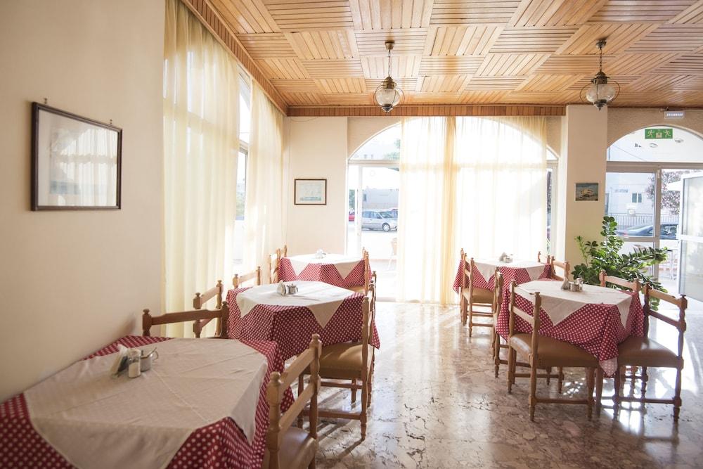 Captain'S Hotel Kos Town Ngoại thất bức ảnh