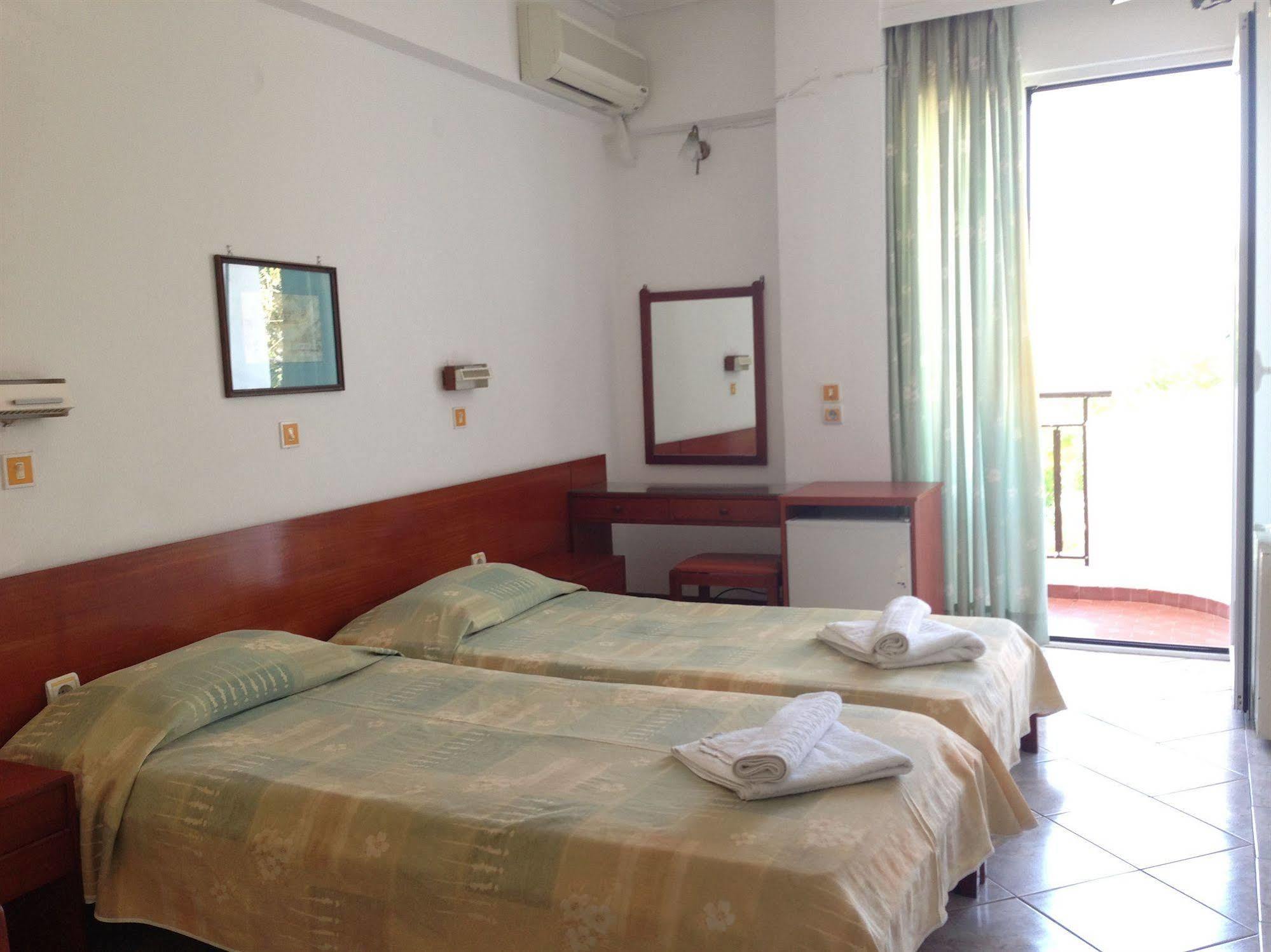 Captain'S Hotel Kos Town Ngoại thất bức ảnh